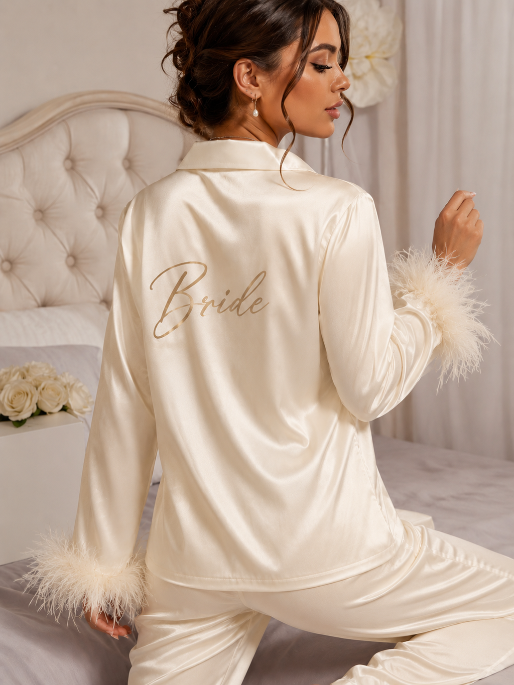 Ensemble Pyjama en satin Créme manches longues avec plumes